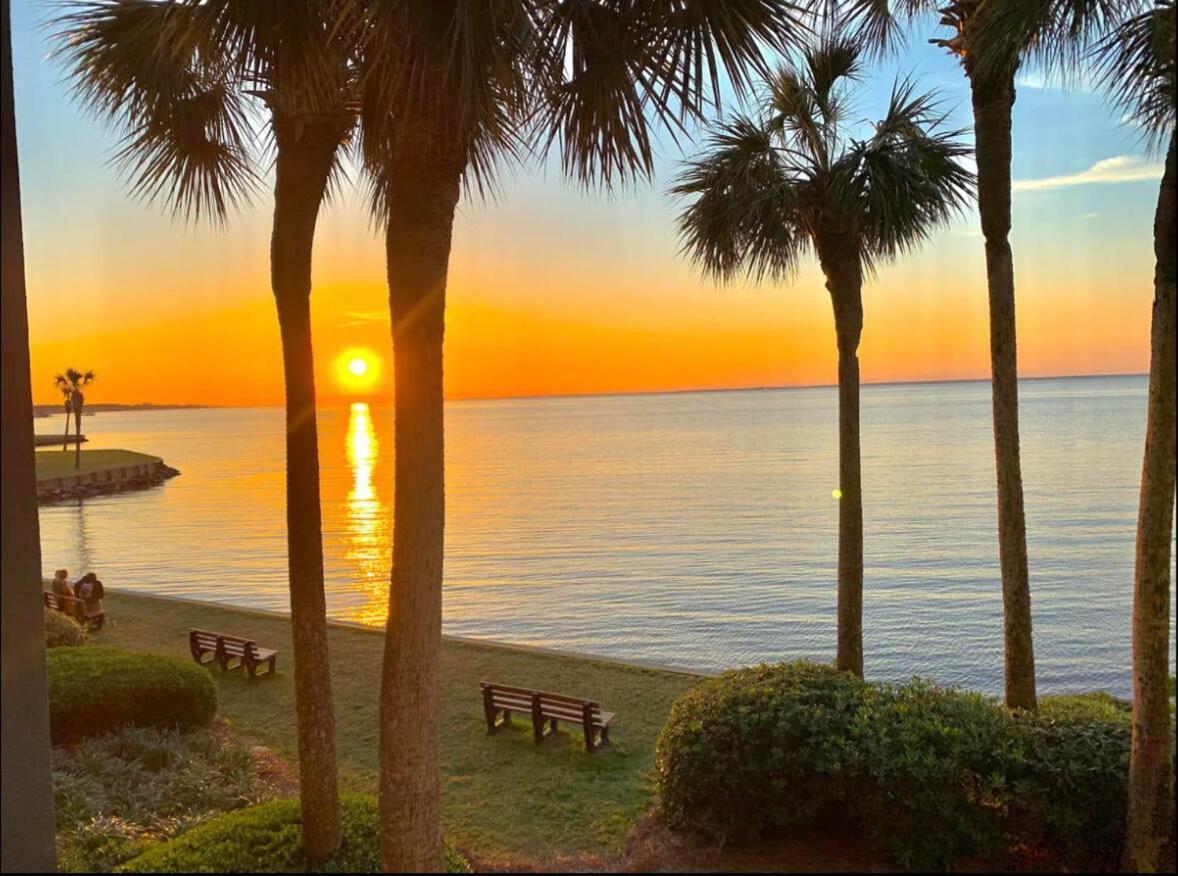 Lovely Sandestin Resort Studio With Balcony And Sunset View Exterior photo